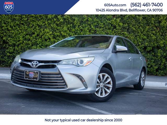 2015 Toyota Camry LE FWD photo