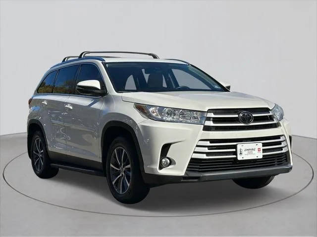 2019 Toyota Highlander XLE AWD photo