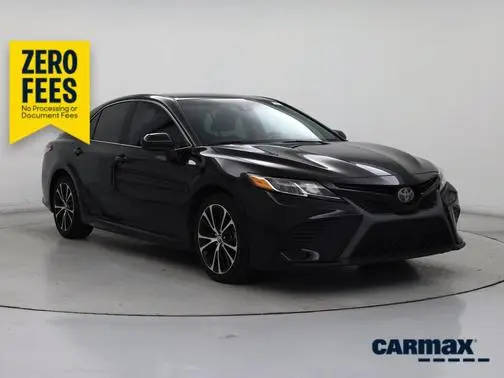 2019 Toyota Camry SE FWD photo