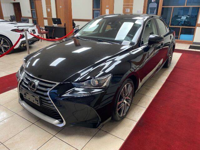 2019 Lexus IS  AWD photo