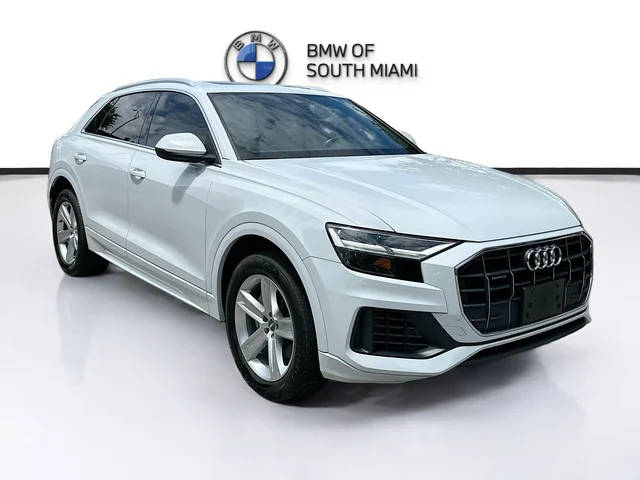 2019 Audi Q8 Premium AWD photo