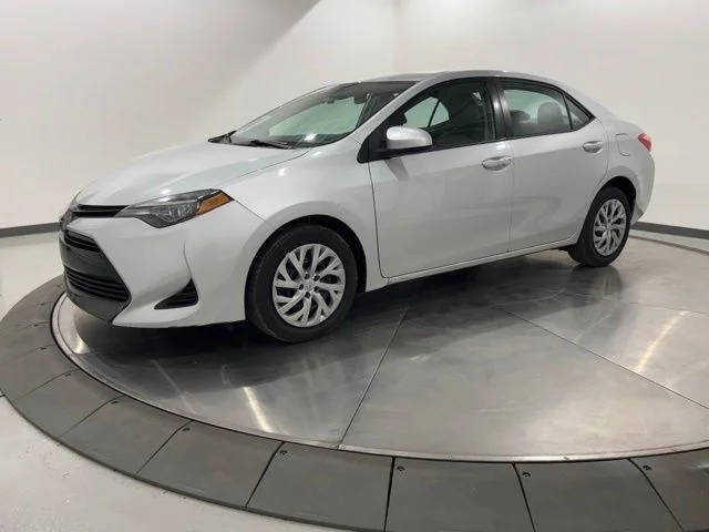 2019 Toyota Corolla LE FWD photo