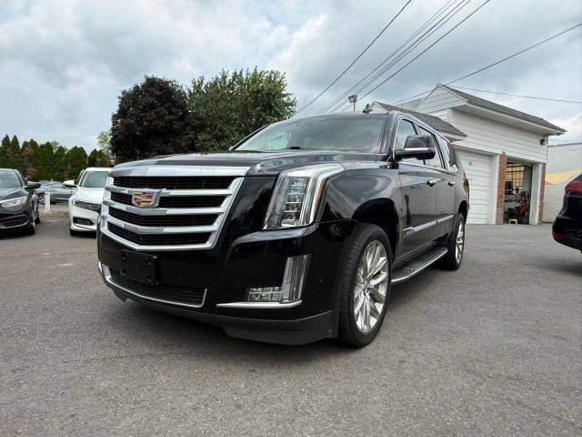 2019 Cadillac Escalade ESV Luxury 4WD photo