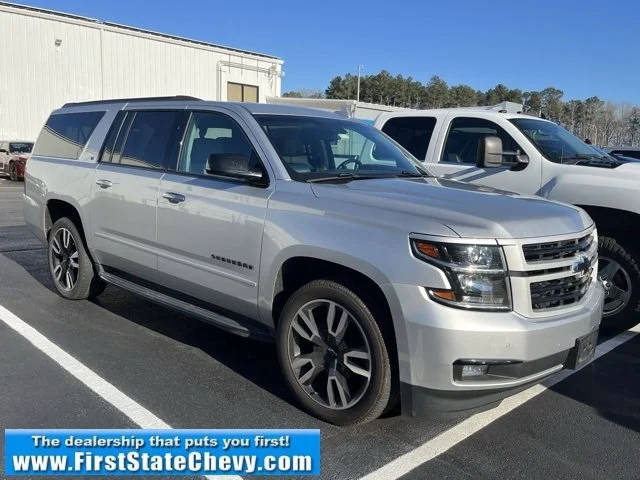 2019 Chevrolet Suburban LT 4WD photo