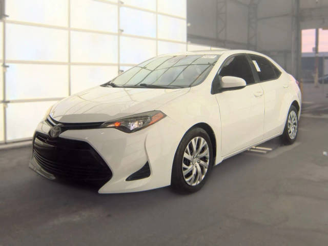 2019 Toyota Corolla LE FWD photo