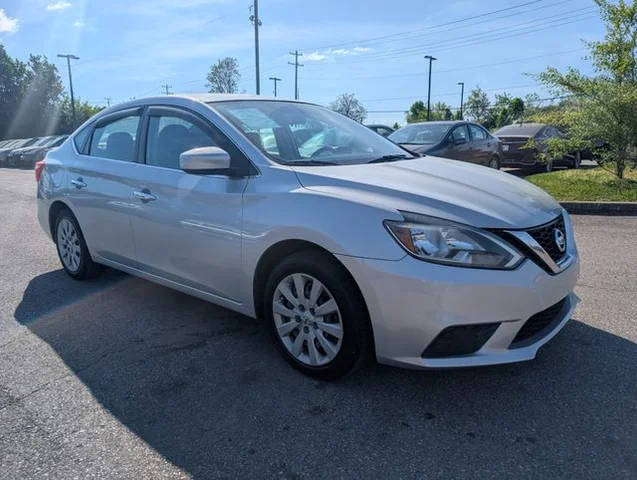 2017 Nissan Sentra SV FWD photo
