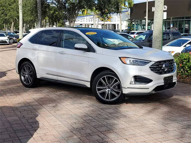2019 Ford Edge Titanium FWD photo