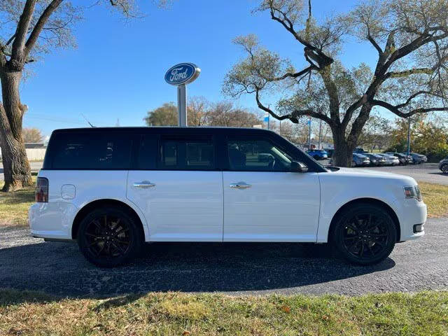 2019 Ford Flex SEL FWD photo