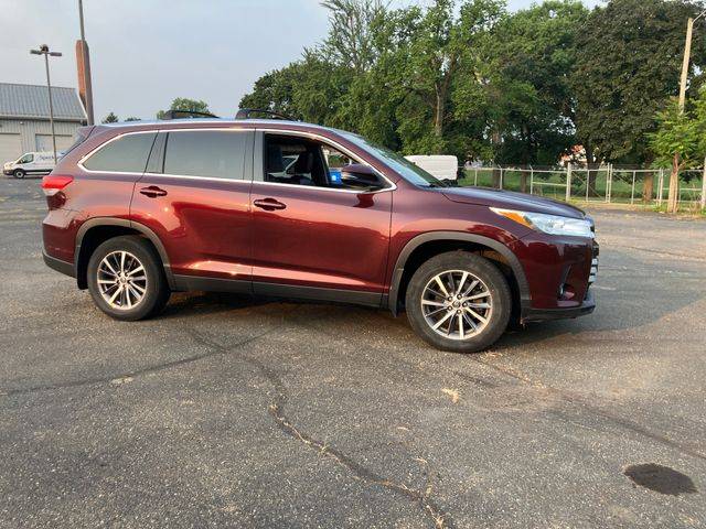2019 Toyota Highlander XLE AWD photo