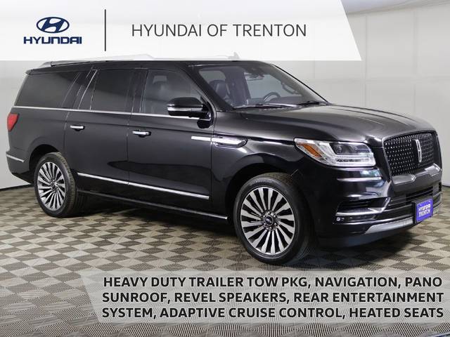 2019 Lincoln Navigator L Reserve 4WD photo