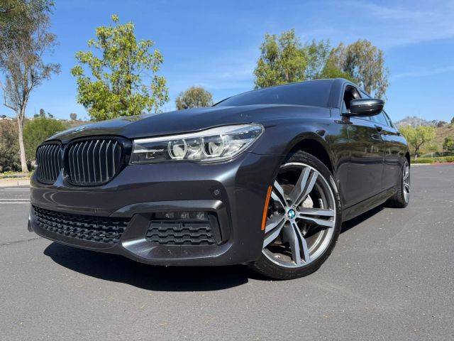 2019 BMW 7 Series 740i RWD photo