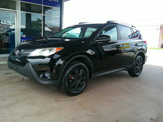 2015 Toyota RAV4 LE FWD photo