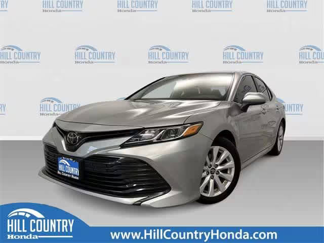 2019 Toyota Camry LE FWD photo