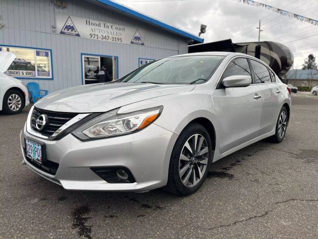 2017 Nissan Altima 2.5 SV FWD photo