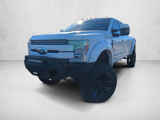 2019 Ford F-250 Super Duty LARIAT 4WD photo