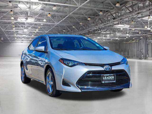 2019 Toyota Corolla LE FWD photo