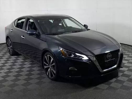 2019 Nissan Altima 2.5 Platinum FWD photo