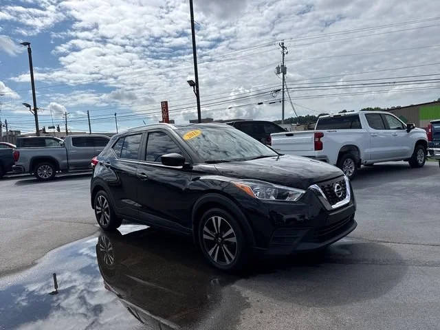 2018 Nissan Kicks SV FWD photo