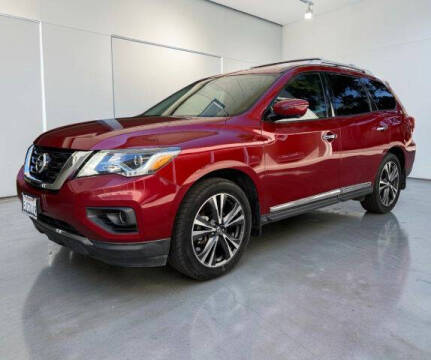 2019 Nissan Pathfinder Platinum 4WD photo