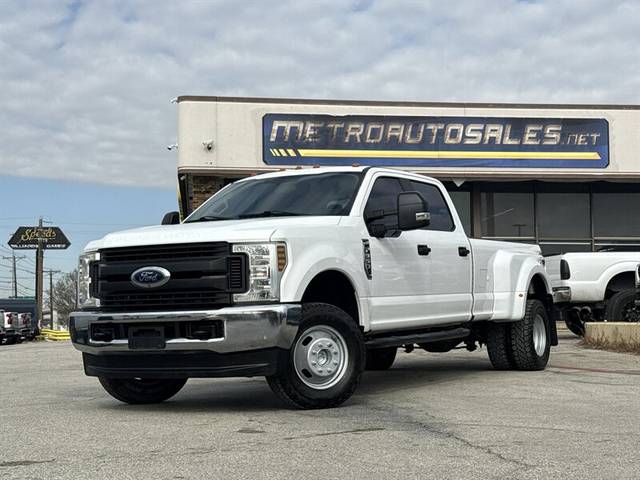 2019 Ford F-350 Super Duty XL 4WD photo