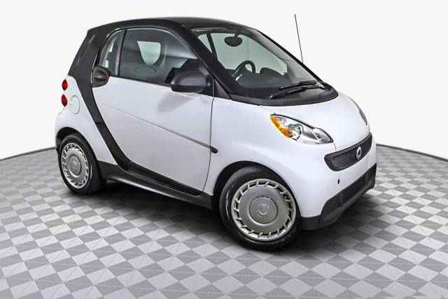 2015 Smart fortwo Pure RWD photo