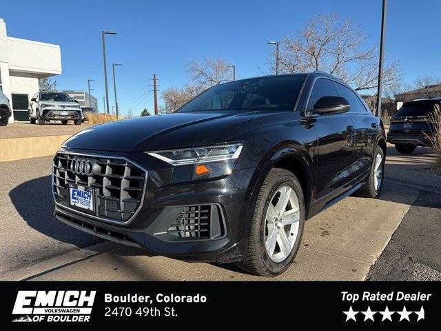 2019 Audi Q8 Premium AWD photo