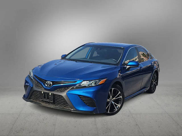 2019 Toyota Camry SE FWD photo