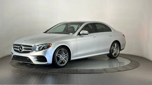 2019 Mercedes-Benz E-Class E 300 RWD photo