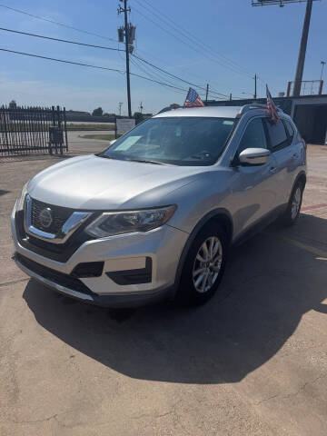 2018 Nissan Rogue SV FWD photo