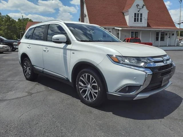 2016 Mitsubishi Outlander GT 4WD photo