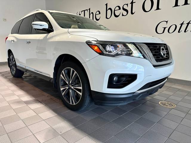 2019 Nissan Pathfinder Platinum 4WD photo