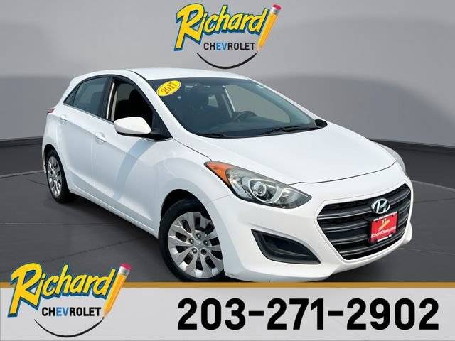 2017 Hyundai Elantra GT  FWD photo
