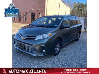 2019 Toyota Sienna XLE FWD photo