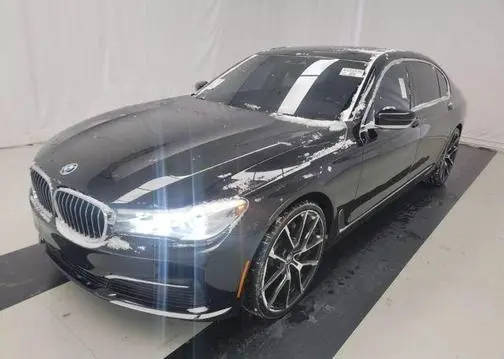 2019 BMW 7 Series 740i RWD photo