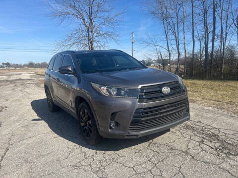 2019 Toyota Highlander SE FWD photo