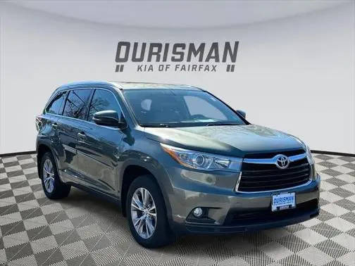 2015 Toyota Highlander XLE FWD photo