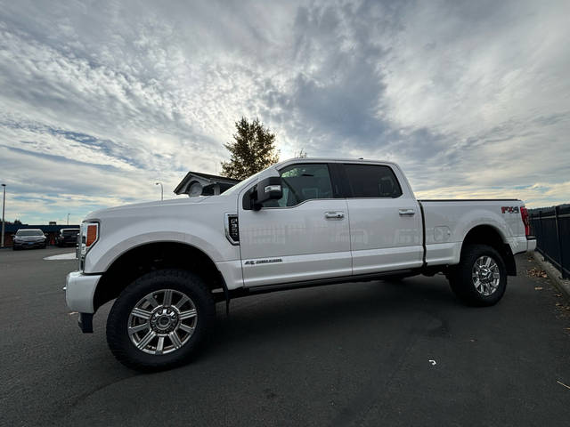 2019 Ford F-350 Super Duty Limited 4WD photo