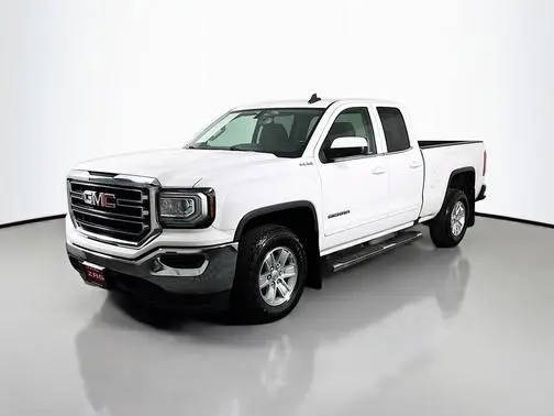 2017 GMC Sierra 1500 SLE 4WD photo