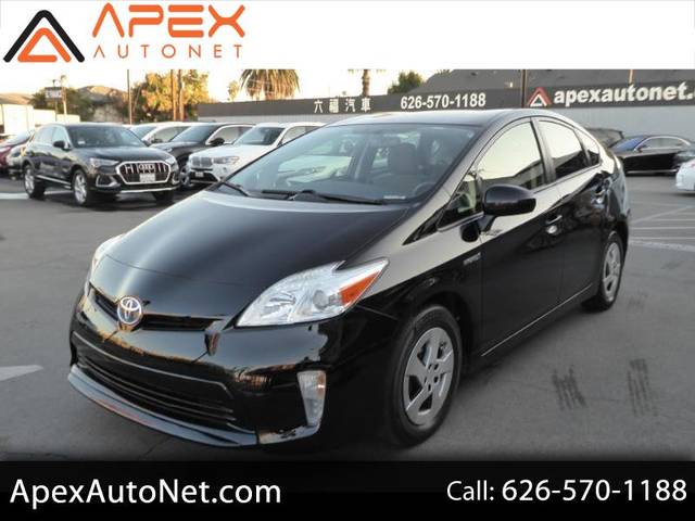 2015 Toyota Prius Two FWD photo