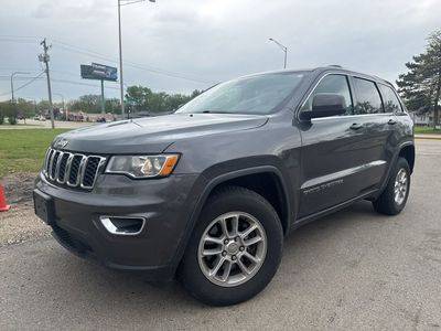 2019 Jeep Grand Cherokee Laredo E 4WD photo