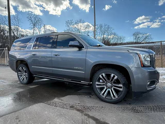 2019 GMC Yukon XL Denali 4WD photo