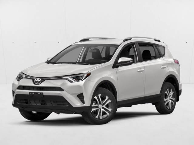 2017 Toyota RAV4 LE FWD photo