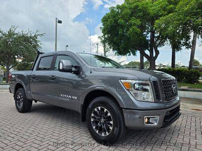 2019 Nissan Titan PRO-4X 4WD photo