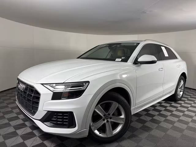 2019 Audi Q8 Premium AWD photo