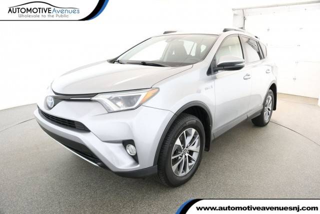 2018 Toyota RAV4 Hybrid XLE AWD photo
