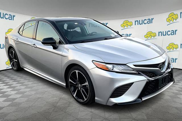 2019 Toyota Camry XSE FWD photo