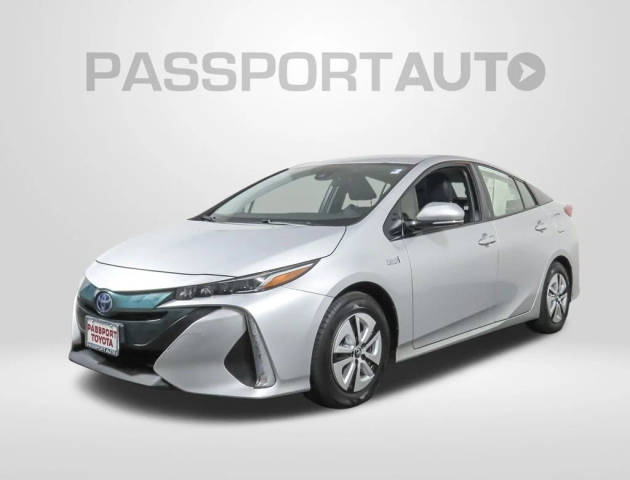 2018 Toyota Prius Prime Premium FWD photo