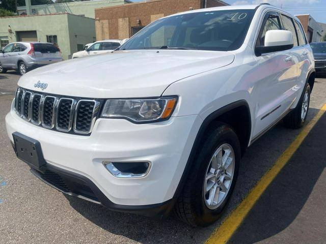 2019 Jeep Grand Cherokee Laredo E 4WD photo