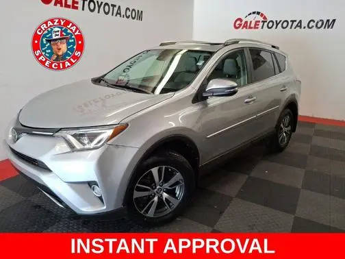 2018 Toyota RAV4 XLE AWD photo
