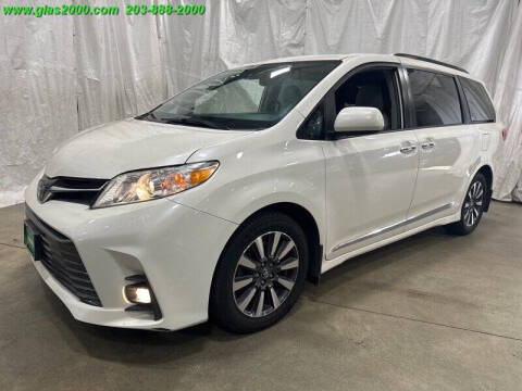 2019 Toyota Sienna XLE AWD photo